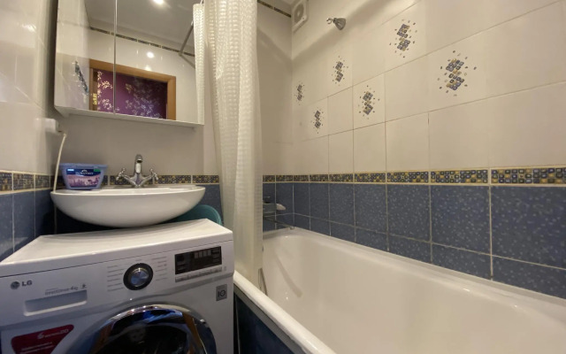 Апартаменты на улице имени Космонавта Поповича 106