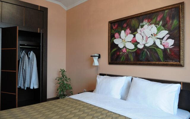 MelRose Hotel