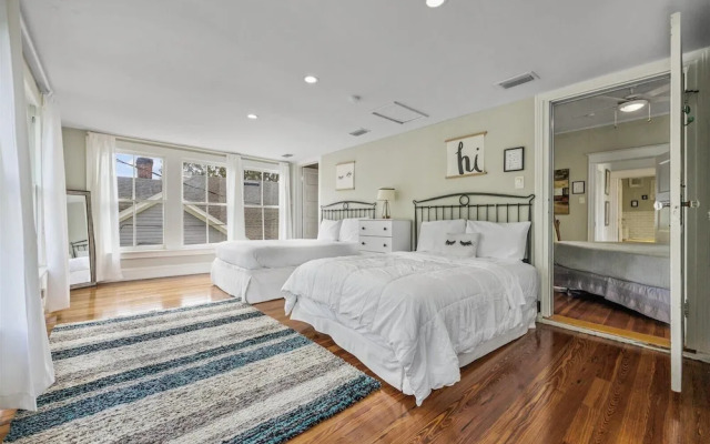 Chic St. Augustine Home Steps to Dining, Shopping