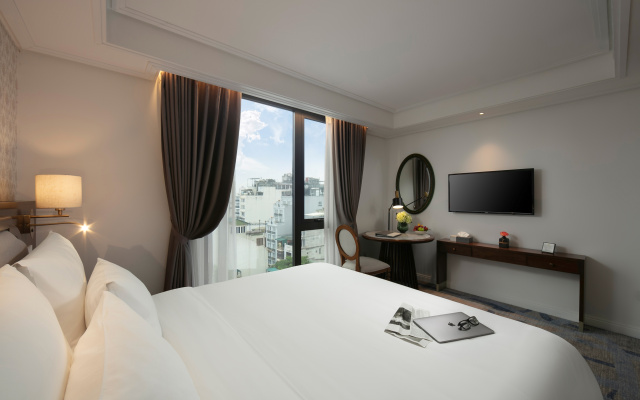 The Oriental Jade Hotel – Guest Rooms – Hanoi