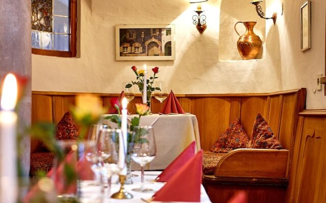 Alpenrose Traditionsgasthof Mittenwald