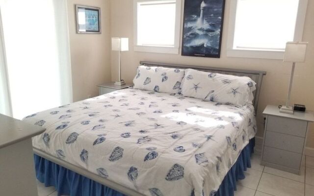 Sweet Dreams 6 Bedroom Home by Redawning
