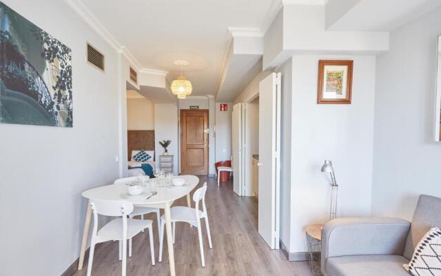 LEEWAYS APARTMENT VII in ALCALÁ 99