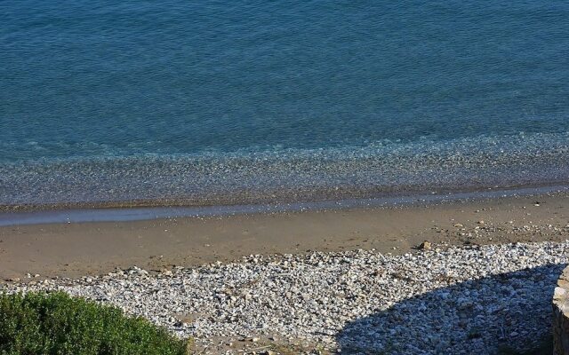 Grandma Vasiliki Rooms To Let