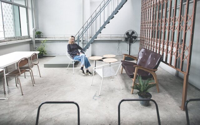 2W Bed & Breakfast Bangkok