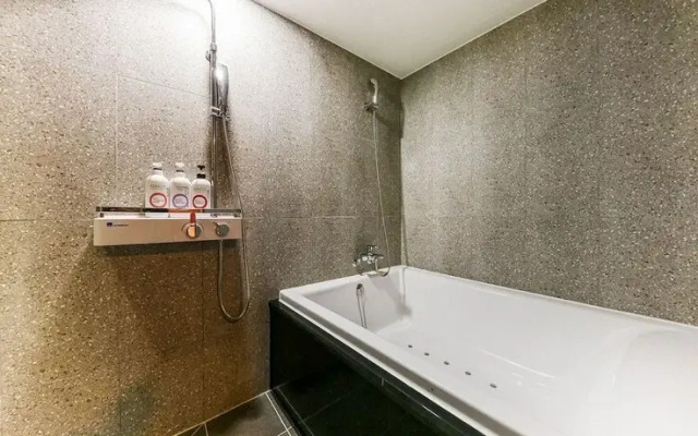 Daejeon Yongjeon Hotel Box