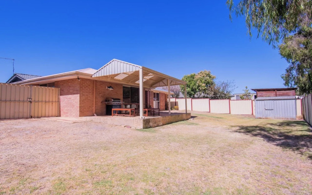 Family Oasis At Busselton