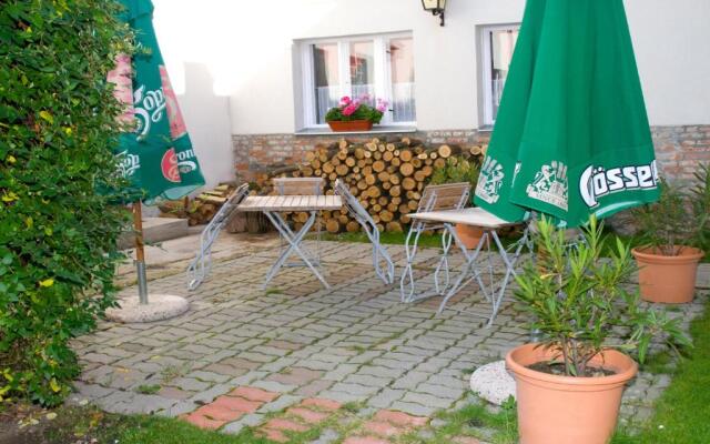 Haramia Csapszék és Fogadó