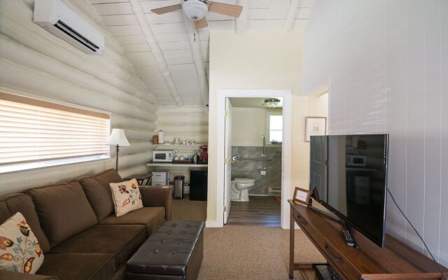 Yellowstone Hot Spring Cabins