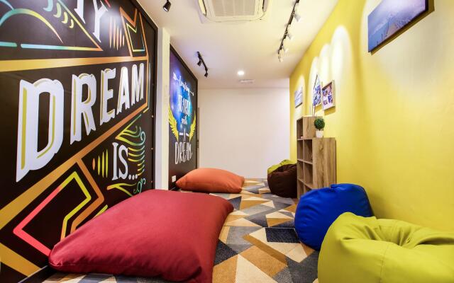 SPOT ON 90394 Jom Hotel