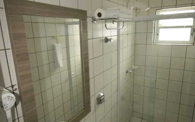 Kennedy Slim Hotel