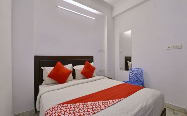 OYO 3735 Hotel Chilana Tower