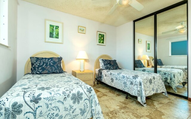Menehune Shores