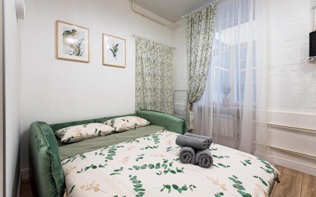 Flat Inn on Maly Nikolopeskovsky Lane