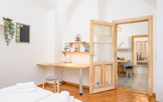Spacious 2BR Stay for 6 Heart of Mödling