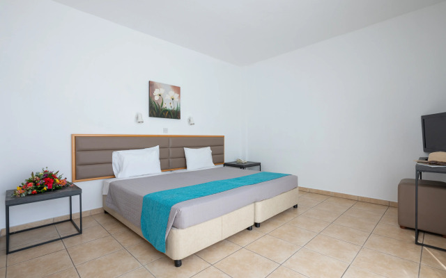 New Famagusta Hotel&Suites