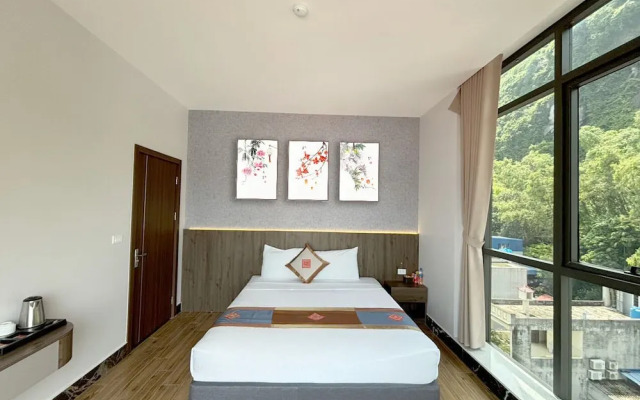 Viet Hoa Hotel & Residence
