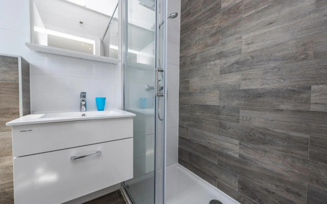 Adris 2 luxury modern apartment with a pool