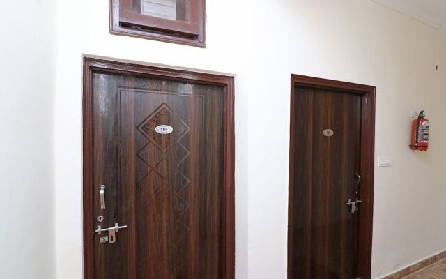 Oyo 22359 Hotel Raj Palace