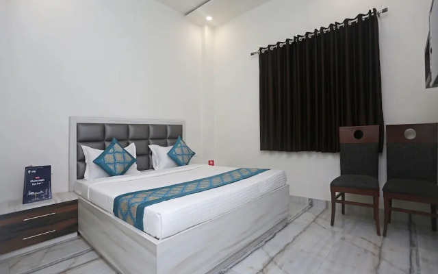 OYO 9384 Hotel Ashirwad