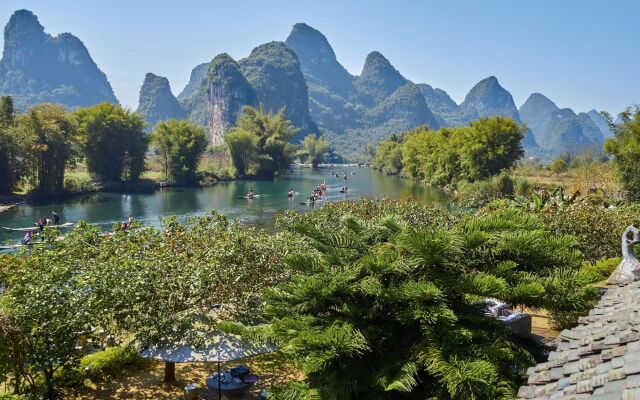 Yangshuo Mountain Retreat