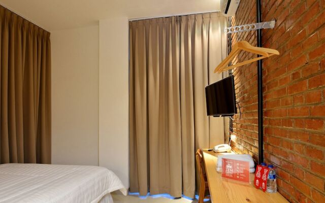ZEN Rooms Near Mall Buaran