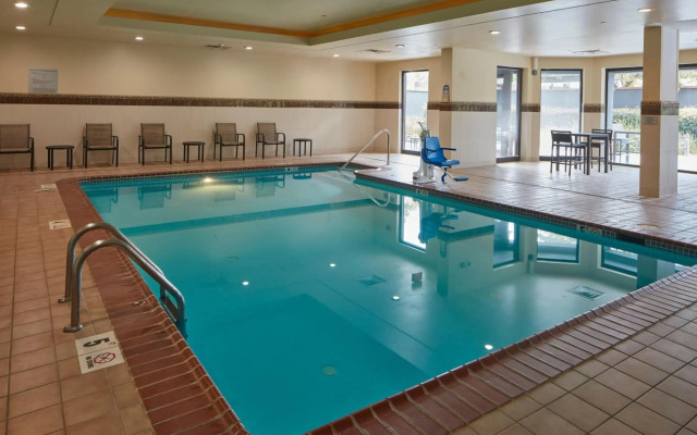 Courtyard by Marriott Newport News Yorktown