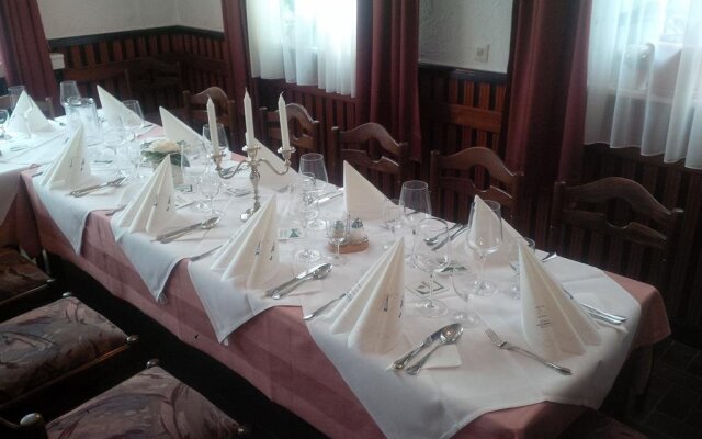 Hotel Restaurant "Slavija"