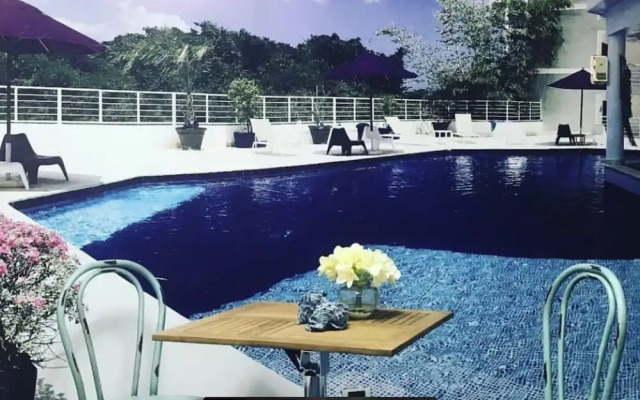 Vista Marina Residence