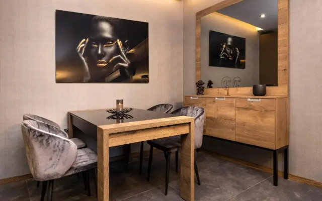 SOHO Apart House