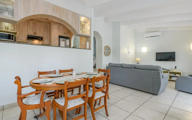 San Lameer Villa Rentals  2301