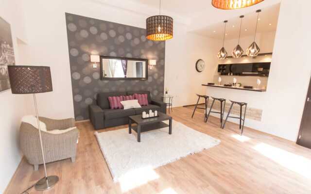 Luxury Apartment by Hi5 -Városház Suite