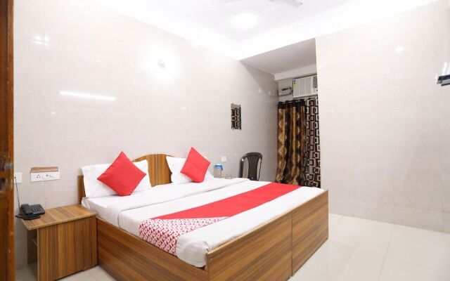 OYO 43022 Shree Raghuvar Dham