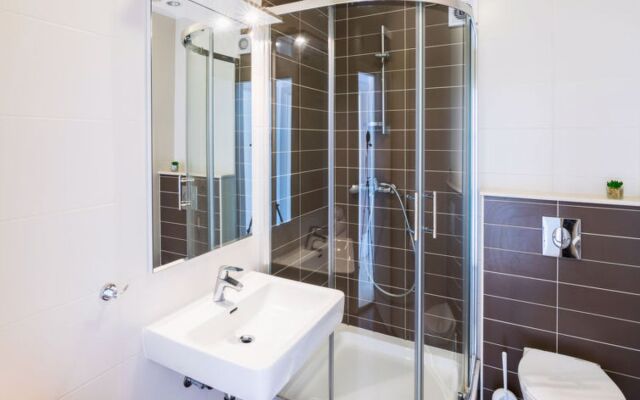 Villa 2 Pools 36029