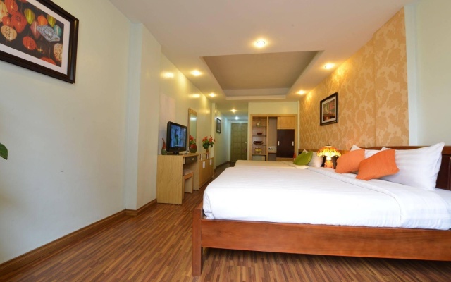 Old Quarter Centre Hotel – Guest Rooms – Hanoi