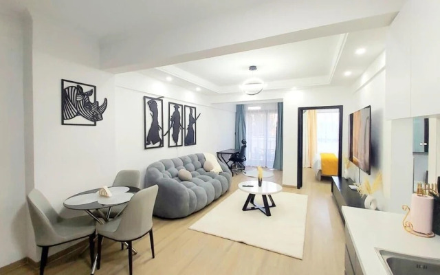 Luxurious Nairobi Condo With Rooftop Pool & Gym
