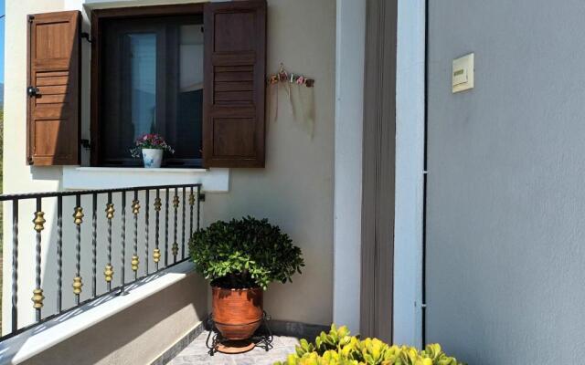 ZENIA Pelion garden house