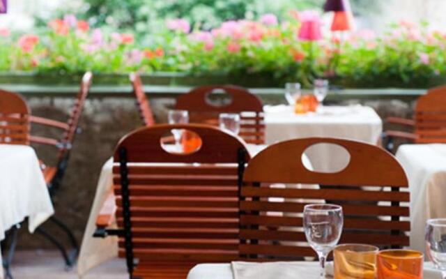 Angela Boutique Serviced Residence