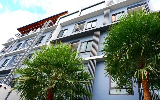 The De Hotel
