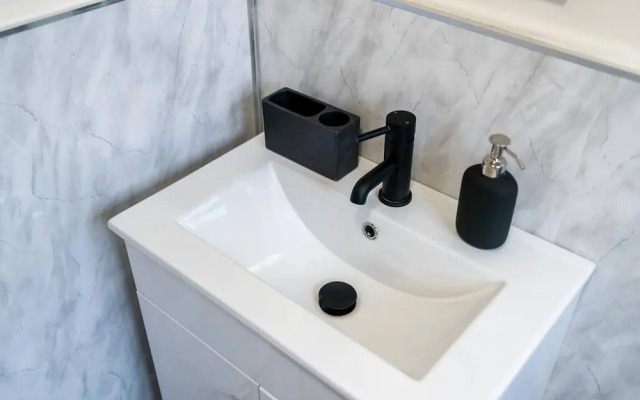 Impeccable Luxury 2-bed House in Sheffield