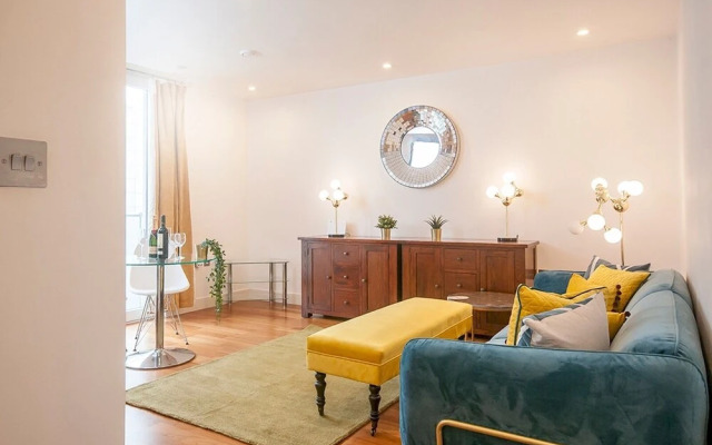 Luxurious 1 Bed Cardiff City Centre Apartment