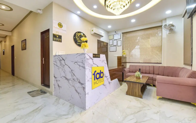 Fabhotel Lavish Palace