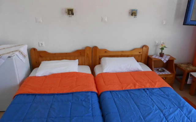 Nikos Place