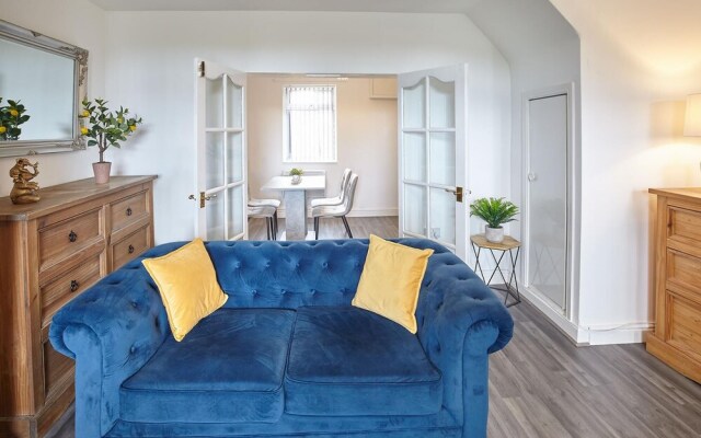 Host Stay The Charltons