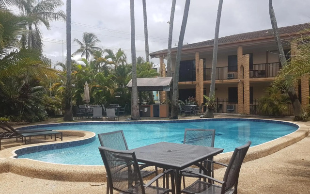 Oasis Inn Cairns