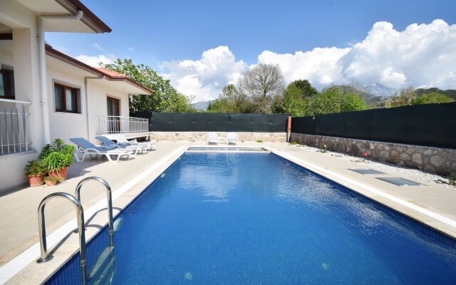 Villa Hoca by Helaltatilvillari