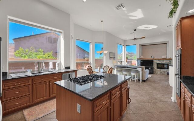 Casa Soleil 3 Bedroom Home by RedAwning