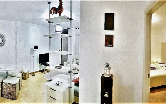 Royal Stylish Apartment