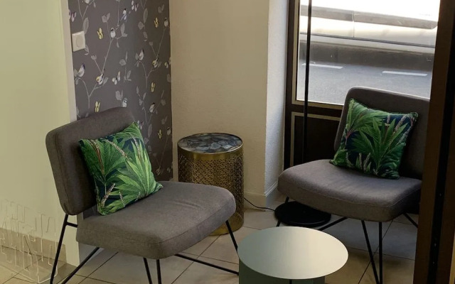 Logis Hôtel Restaurant Maison Voltaire