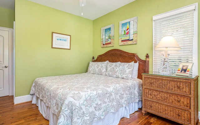 5 Oclock Somewhere by Tybee Vacation Rentals